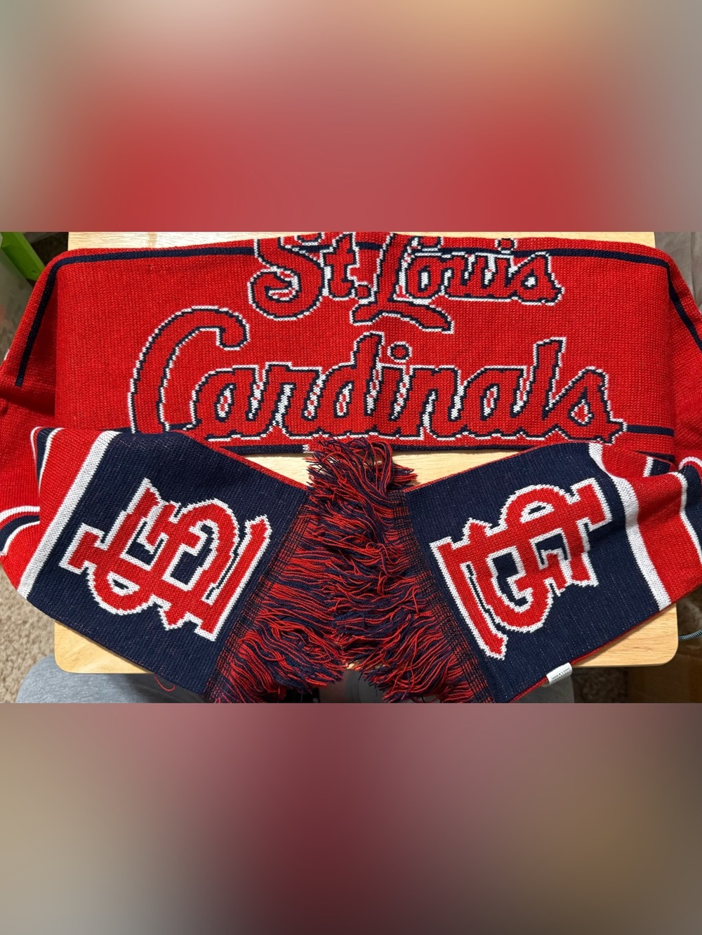 Forever Collectibles Red & Navy Knit Team Scarf Tag